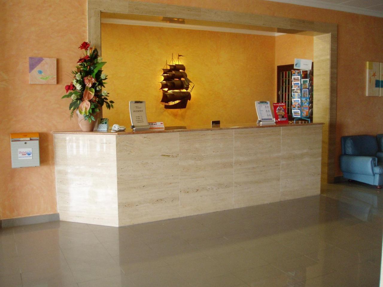 Hotel Fragata Καλέλα Εξωτερικό φωτογραφία